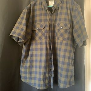 Blue and green XXL button up shirt from Dubinik.